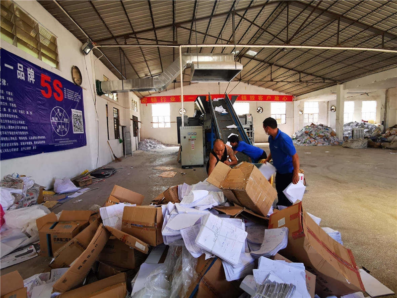 �n���Y���N��